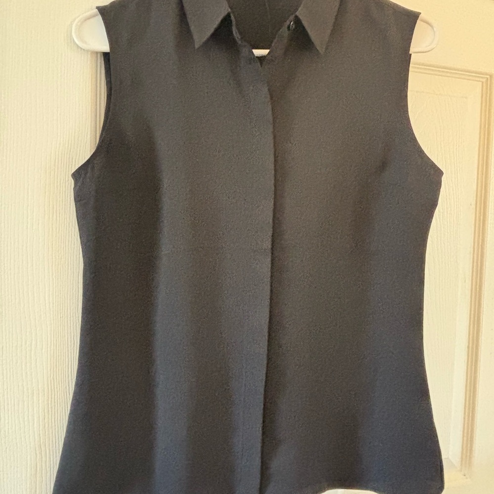 Express Black Sleeveless Blouse size extra small, very light material